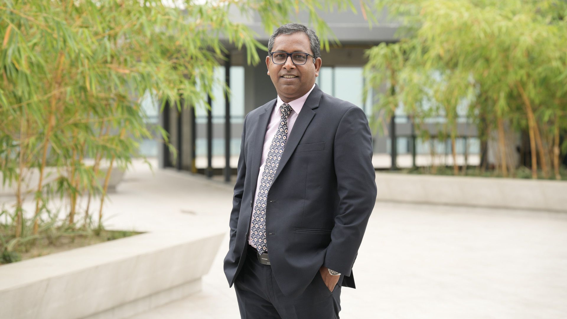 রুহুল কুদ্দুস খানের পোর্ট্রেট ছবি 